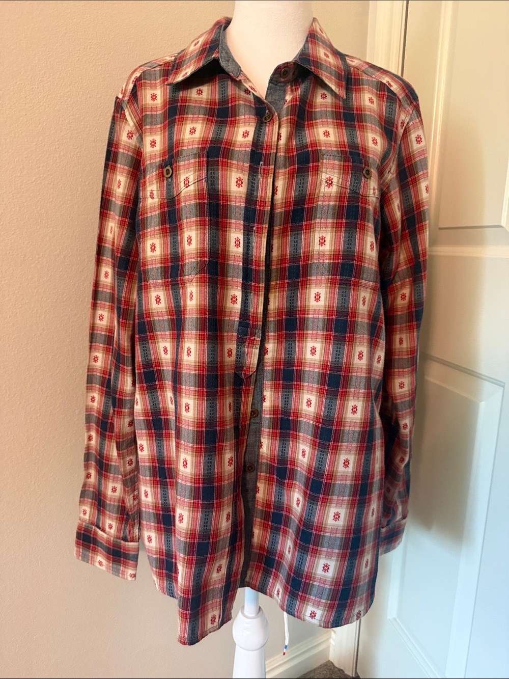 Sundance Plaid Shirt in Red, Navy & Cream size L